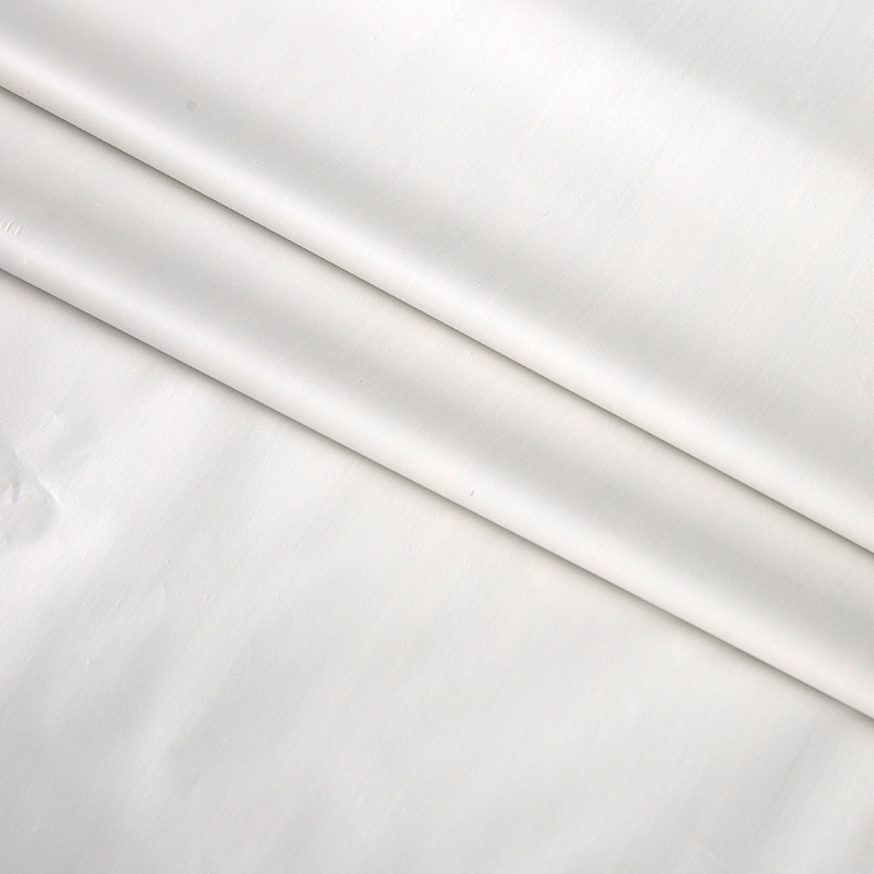 Niski oddychający 2 -warstwowy 100% zaciemniający film TPU do zasłony beżowej + czarny czarny film zaciemniający